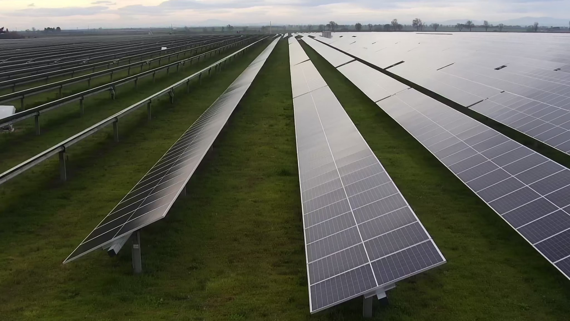 Impianto agrivoltaico su terreno agricolo